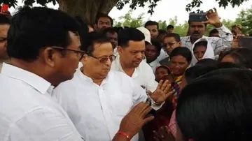 Mango kernel deaths: Odisha Congress meets family members of victims