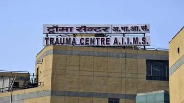 Journalist Undergoing COVID Treatment Commits Suicide At AIIMS Trauma Centre