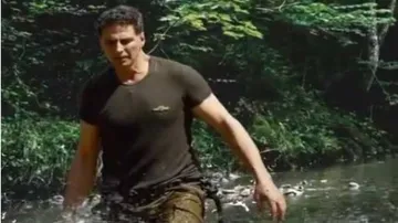 Akshay Kumar to go into the wild with Bear Grylls