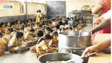 What Akshaya Patra mid-day meal row is all about