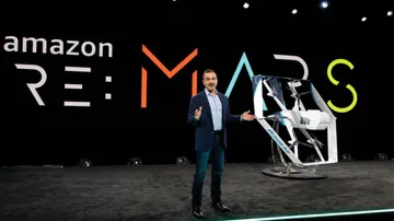 New Amazon drone to deliver packages in your backyard