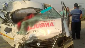 4 Killed As Ambulance Rams Into Gas Tanker In Odisha's Angul