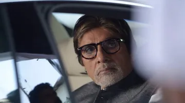 Amitabh Bachchan meets Twitter officials