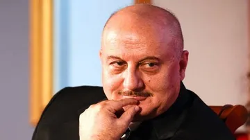 Anupam Kher quits as FTII chief