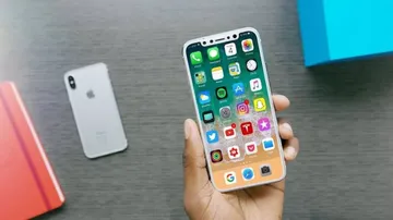 Lack of innovation, high prices discouraging people from buying iPhones