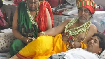 Law minister’s pic with Daitas draws ire