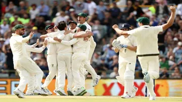 Australia rout England, regain Ashes trophy