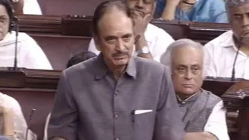 Congress divided over J&K, Azad takes on dissenters