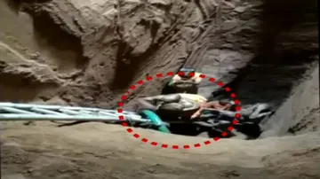 Bihar girl rescued from borewell after 30-hour operation