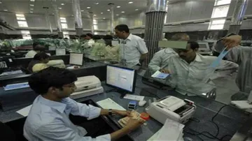'Indian banking sector outlook to remain negative'