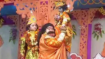 Curtains come down on Bargarh Dhanu Jatra with slaying of demon king Kansa