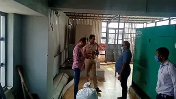 Gold Ornaments, Cash Looted From Jewellery Shop In Berhampur