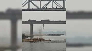 Falling Debris From Brahmani Bridge Triggers Panic In Rourkela, NHAI Clarifies
