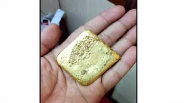 Gold worth Rs 8 lakh seized at Bhubaneswar airport