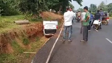 Car Falls Into Drain In Bhubaneswar, Govt Official Injured