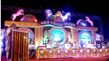 Damodar Rout, Pratap Jena engage in war of words on stage
