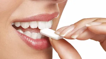 Chewing gum additive linked to colorectal cancer