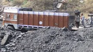 Coal India to sell up to 10 percent equity stake