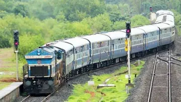 Naveen writes to PM reiterating demands for ‘one Railway zone’ in Odisha