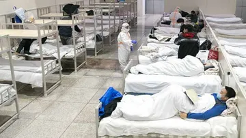 Coronavirus death toll reaches 722, over 34,000 infected
