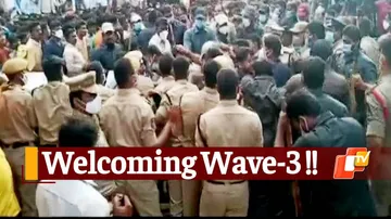Watch: Pandemic Rules Go For A Toss During Hyderabad Bonalu Festival, Thousands Violate Covid-19 Norms