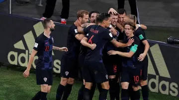 Croatia stun Argentina 3-0 to qualify for last 16 stage