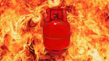 Youth dead, mother critical in LPG cylinder blast in Kalahandi