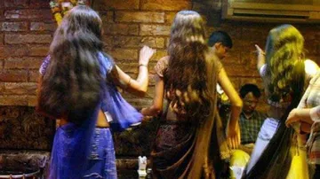 Police raid dance bar in Bhubaneswar; 10 girls rescued