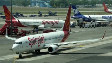 Monsoon Offer: SpiceJet, GoAir flight tickets at Rs 999; AirAsia at Rs 1299