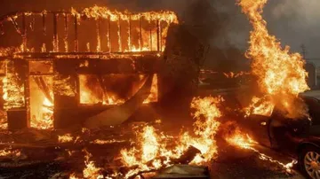 Six killed, 11 injured in massive fire in Delhi's Okhla area