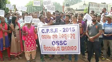 Job aspirants launch protest against Odisha Staff Selection Council