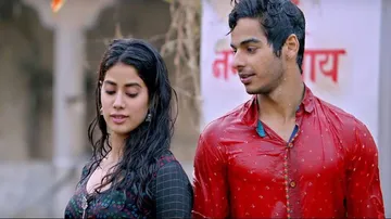 Dhadak hits screens: Watching the movie through Twitter!