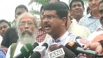 Pradhan hits back at Congress' secret pact charge; calls it an open MoU