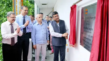 India launches first R&D facility for high-end fuels, gas