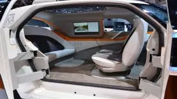 Britain approves test of driverless cars on public roads