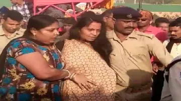 Woman held for hurling eggs at CM granted bail
