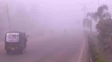 Dense foggy weather hits normal life in Odisha; 12 districts alerted