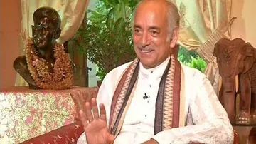 Gajapati Dibyasingha Deb condemns violence during Puri bandh