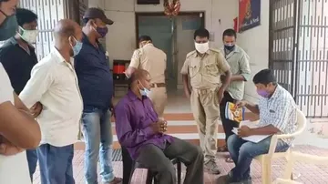 Miscreants Loot Gold & Silver Ornaments Worth Rs 5 Lakh From Jeweller