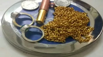 Four detained at Bhubaneswar airport for carrying gold, foreign currency