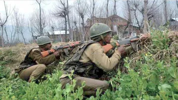 Encounter breaks out between militants, security forces in J&K's Pulwama