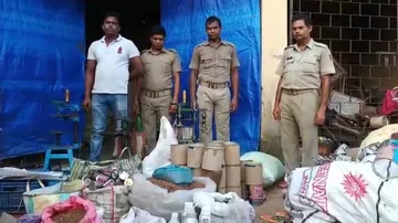 Fake tobacco manufacturing unit busted in Bhadrak
