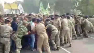 Kudumi Sena members launch protest demanding ST status