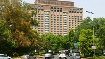 NDMC set to auction Hotel Taj Mansingh, two others