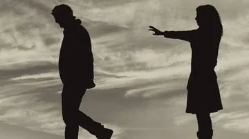Ditched By Your Lover? Here's How You Can Overcome Breakup