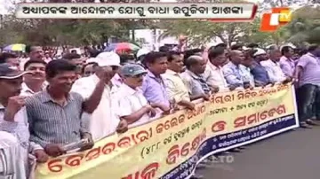 +2 evaluation: Teachers firm on boycott, govt warns of action again
