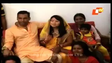 Facebook helps American girl to become Odia bride