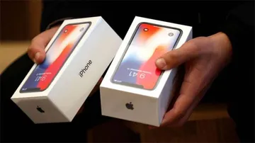 2021 iPhones may have Face ID, in-display Touch ID
