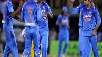 Clinical India cruise home by 7 wickets against Pakistan