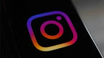 Instagram now displays song lyrics on Stories